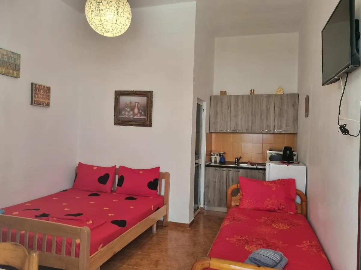 Apartments 4 Steps From The Sea Durrës